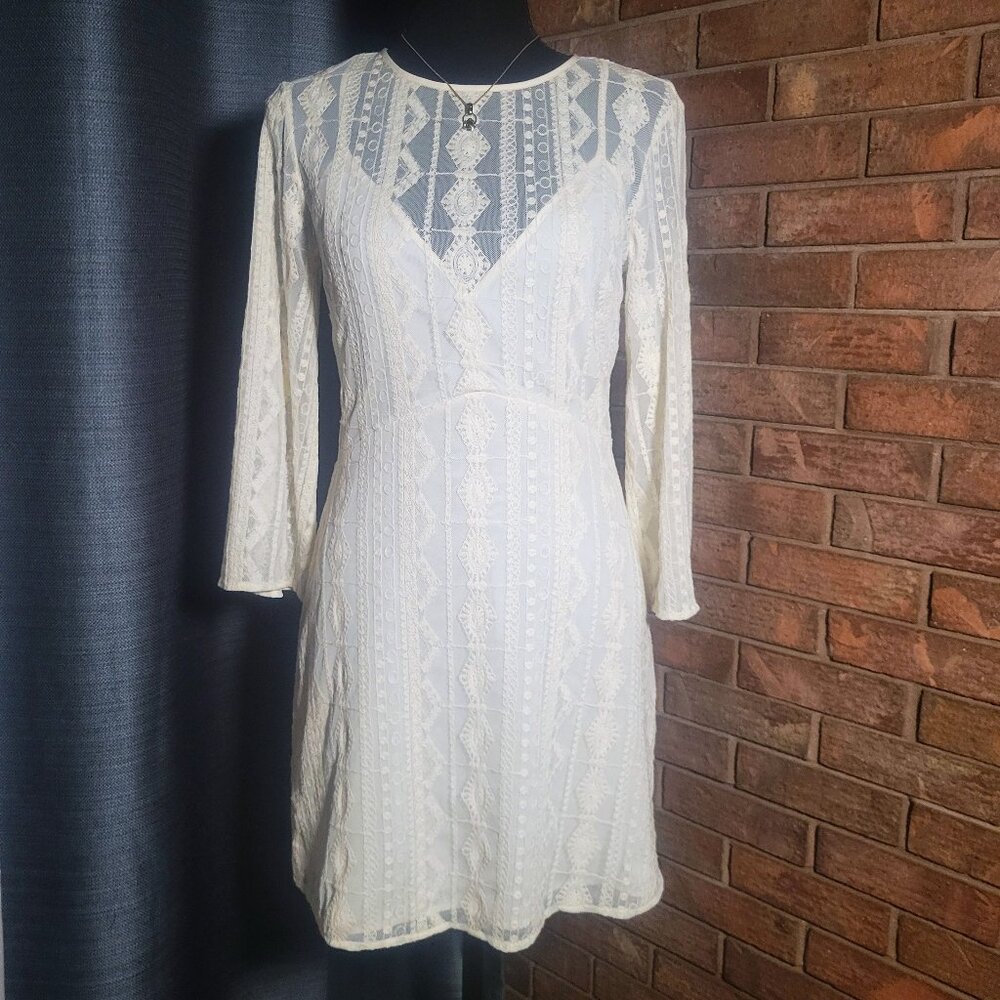 Ali & Jay Women's Lulu 3/4 Sleeve White on White Lace Fitted Mini Dress - Size S